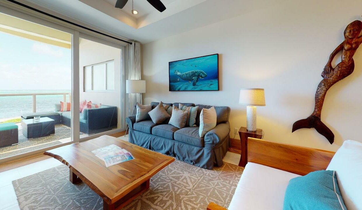 Grand-Caribe-Ocean-Front-Deluxe-BVS22-Living-Room
