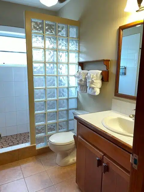 bathroom-1-rotated (1)