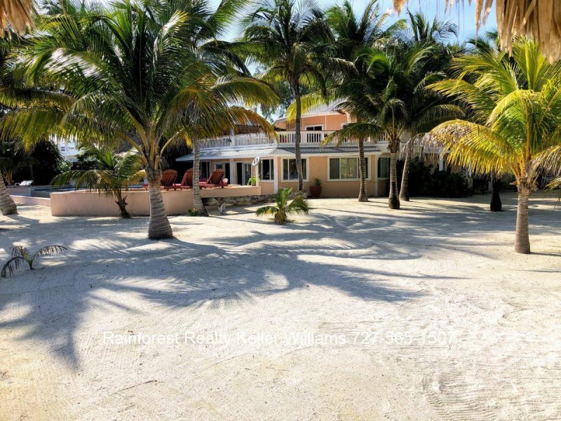 Belize-Beachfront-Villa-South-San-Pedro7