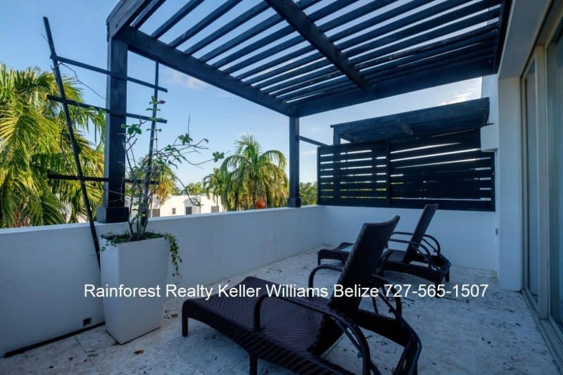 Belize-Penthouse-Condo-With-Pool11