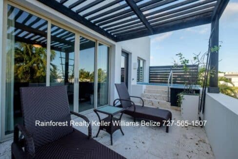 Belize-Penthouse-Condo-With-Pool12