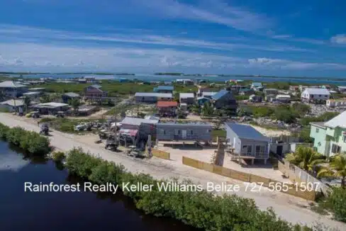 Belize-newly-built-island-container-homes14