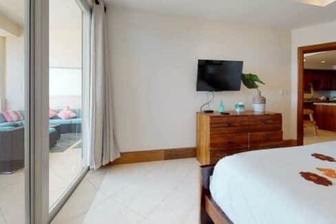 Grand-Caribe-Ocean-Front-Deluxe-BVS22-Bedroom3-1240x720
