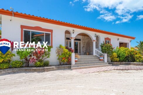 LAS-BRISAS-VILLA-5-RESIZED-WATERMARKED-15