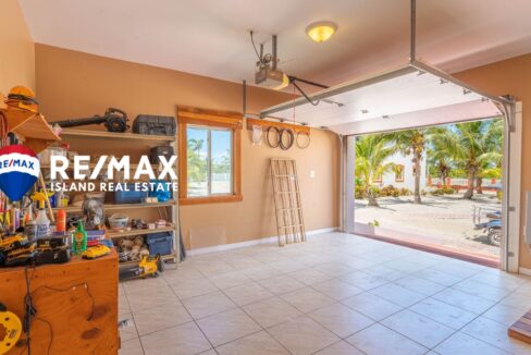 LAS-BRISAS-VILLA-5-RESIZED-WATERMARKED-17