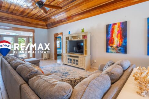 LAS-BRISAS-VILLA-5-RESIZED-WATERMARKED-24