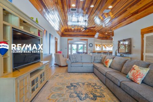 LAS-BRISAS-VILLA-5-RESIZED-WATERMARKED-25