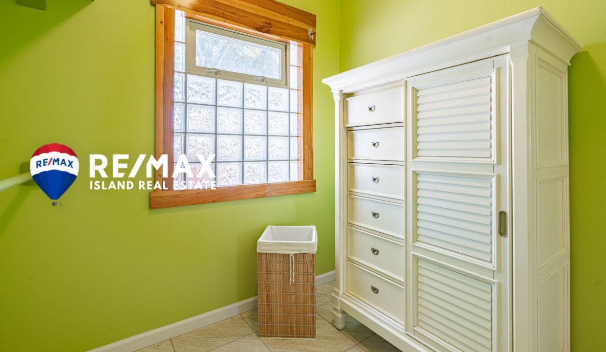 LAS-BRISAS-VILLA-5-RESIZED-WATERMARKED-30