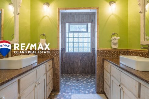 LAS-BRISAS-VILLA-5-RESIZED-WATERMARKED-33