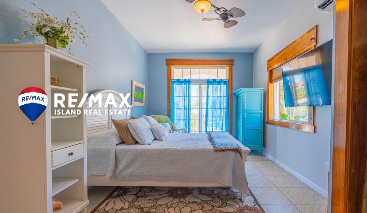 LAS-BRISAS-VILLA-5-RESIZED-WATERMARKED-49