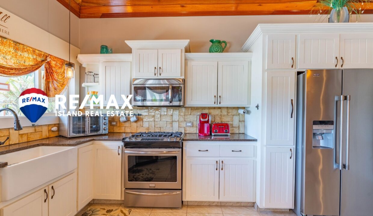 LAS-BRISAS-VILLA-5-RESIZED-WATERMARKED-51