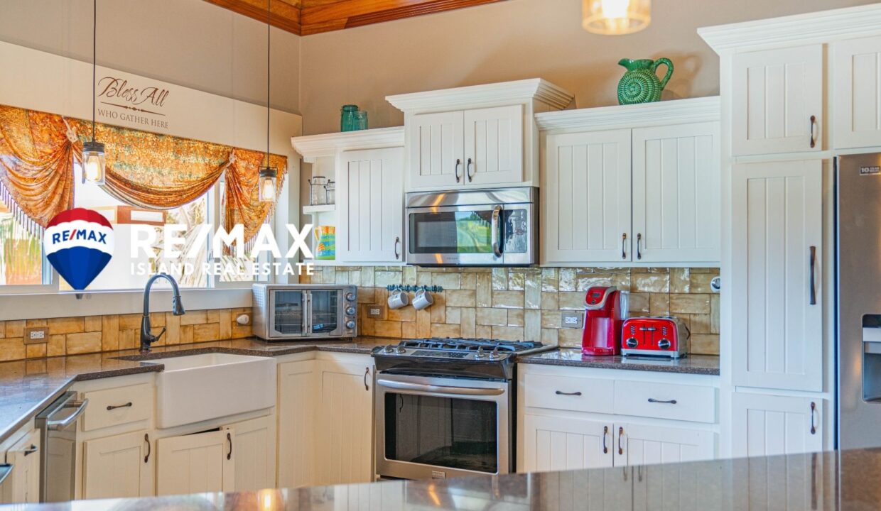 LAS-BRISAS-VILLA-5-RESIZED-WATERMARKED-8