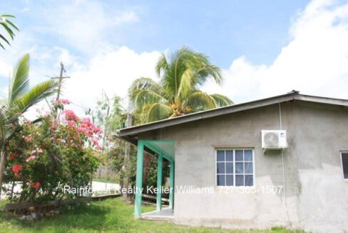 Belize-Cozy-Home-For-Sale-in-San-Ignacio41
