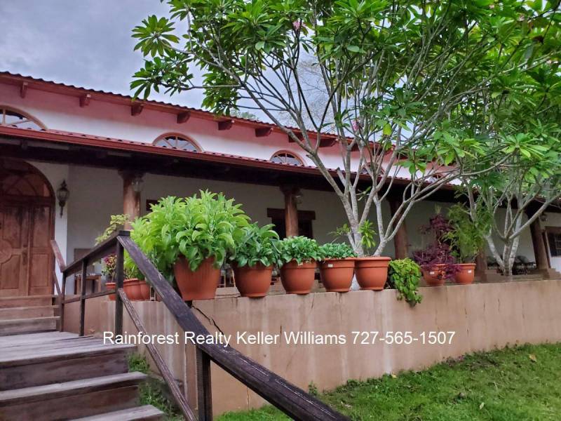 Belize-One-ofa-Kind-Resort-Style-Property28