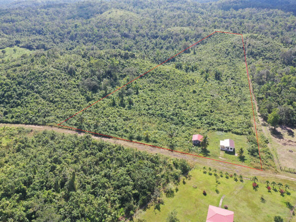 approximate-Property-outline-13-acres-web-592x444