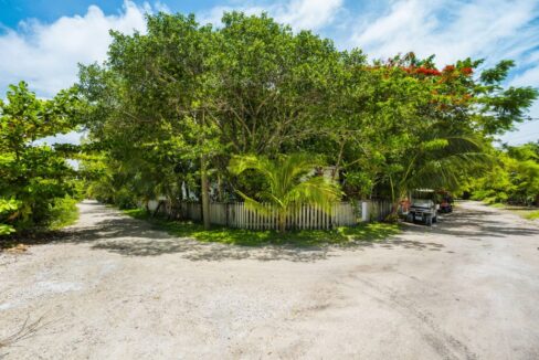001-Feathers-Guesthouse-San-Pedro-1024x683