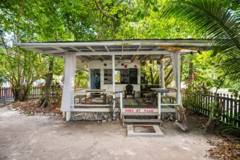 005-Feathers-Guesthouse-San-Pedro-1024x683