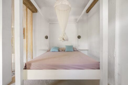 018-Feathers-Guesthouse-San-Pedro-1024x683