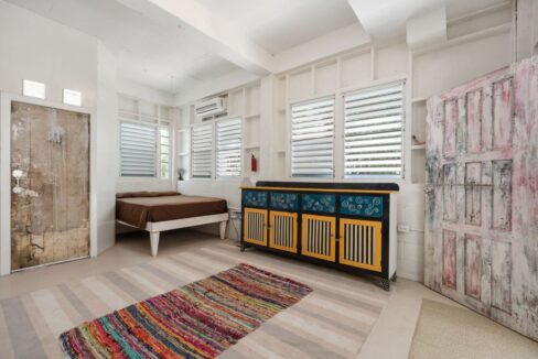 024-Feathers-Guesthouse-San-Pedro-1024x683