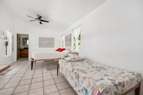 046-Feathers-Guesthouse-San-Pedro-1024x683
