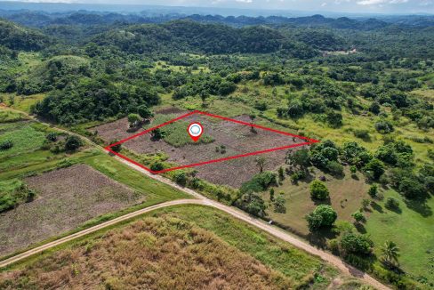 1-acre-lasflores-bmp-1