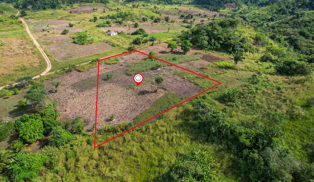 1-acre-lasflores-bmp-2