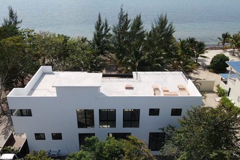 beachfront-house-belize