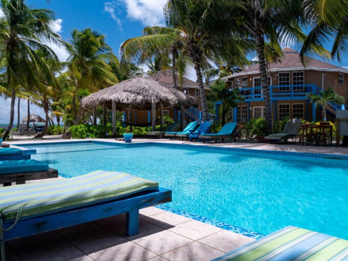 Beachfront, Turn Key Condo at White Sands Cove
