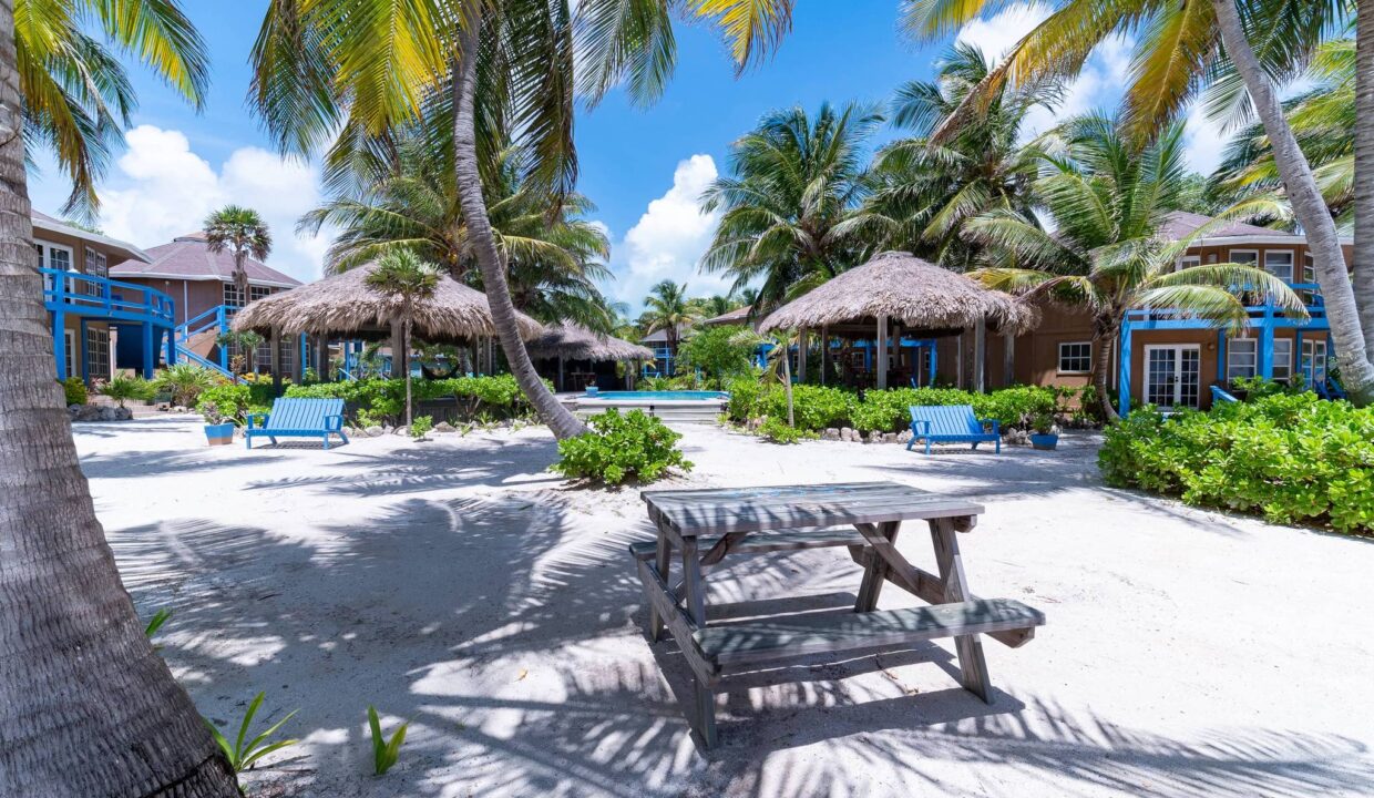 Beachfront, Turn Key Condo at White Sands Cove