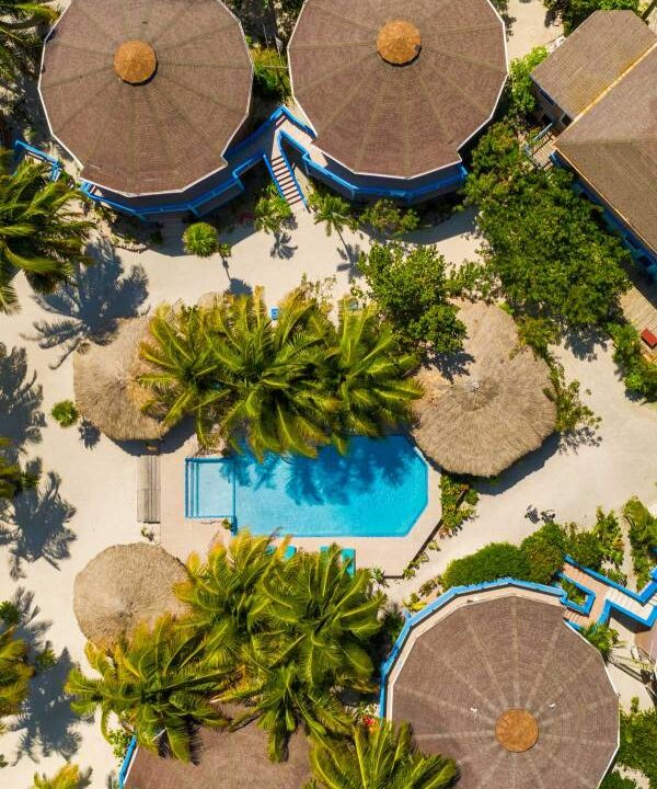 Beachfront, Turn Key Condo at White Sands Cove