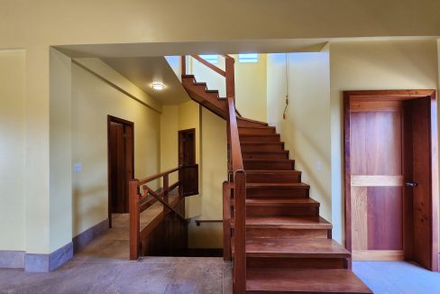 Stairway-to-thirdfloor