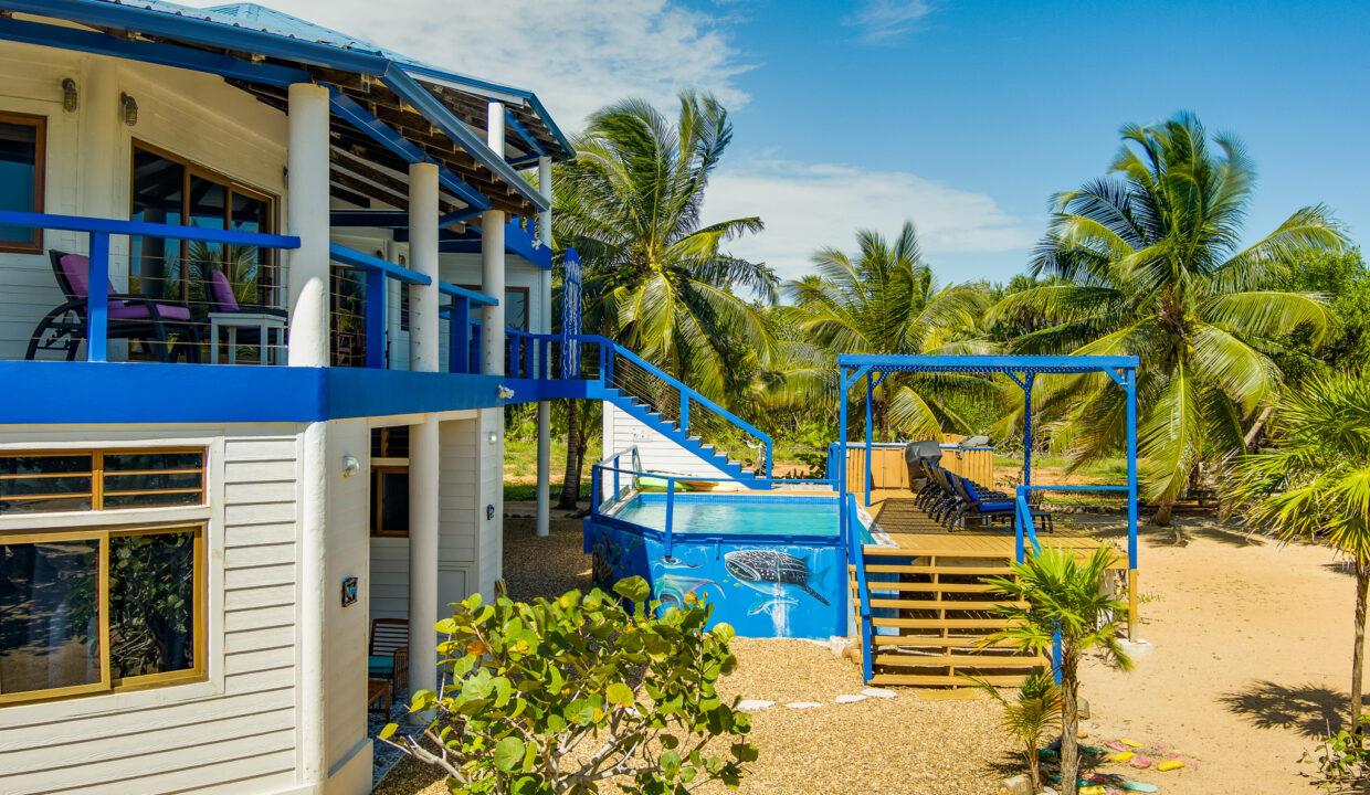 pool-deck-side-mural