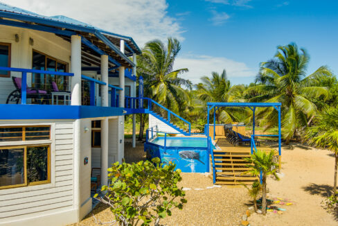 pool-deck-side-mural