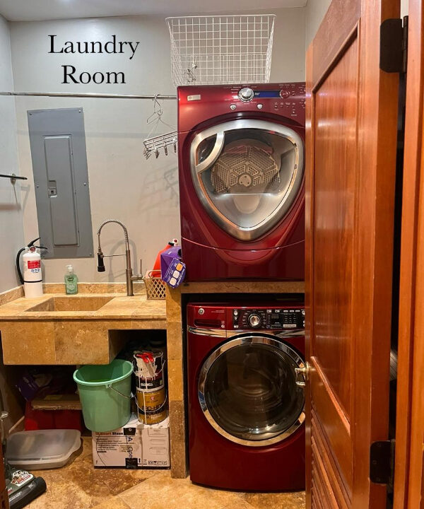 Laundry-Room