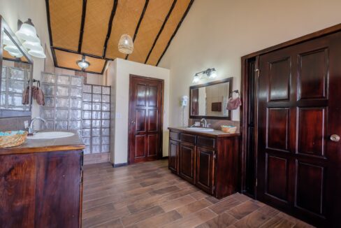 LIGH0586-HDR