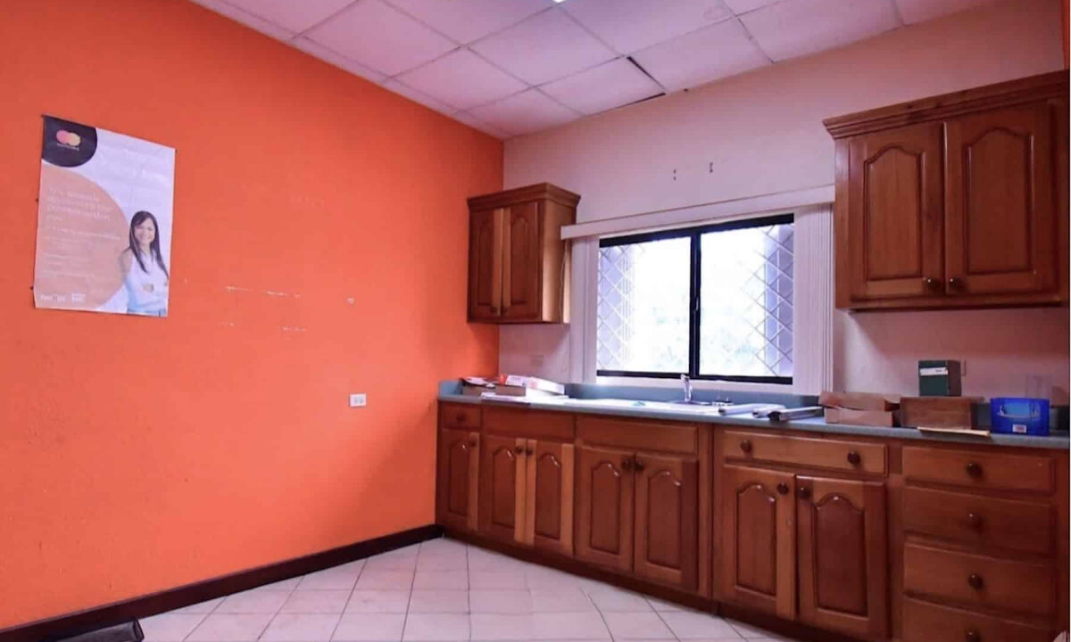14Kitchenette