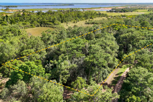 220Acre20Corner20Lot20in20Sanctuary20Estates20Belize2006