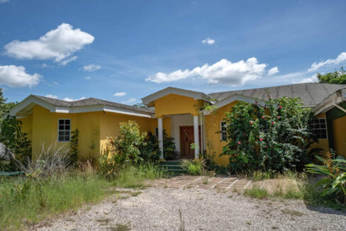 320Bed20320bath20Home20on20620Acres20George20Price20Highway20Belmopan2001