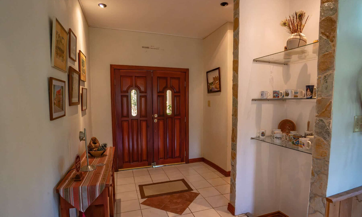 320Bed20320bath20Home20on20620Acres20George20Price20Highway20Belmopan2006