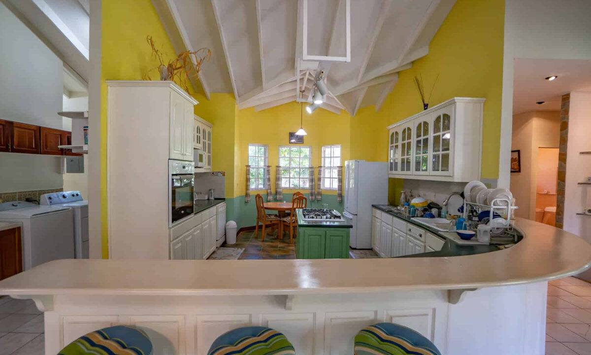 320Bed20320bath20Home20on20620Acres20George20Price20Highway20Belmopan2016
