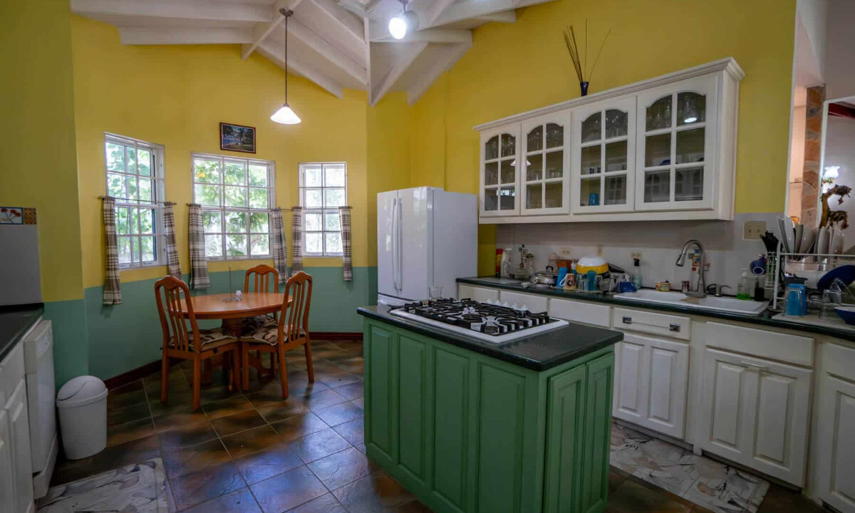 320Bed20320bath20Home20on20620Acres20George20Price20Highway20Belmopan2020