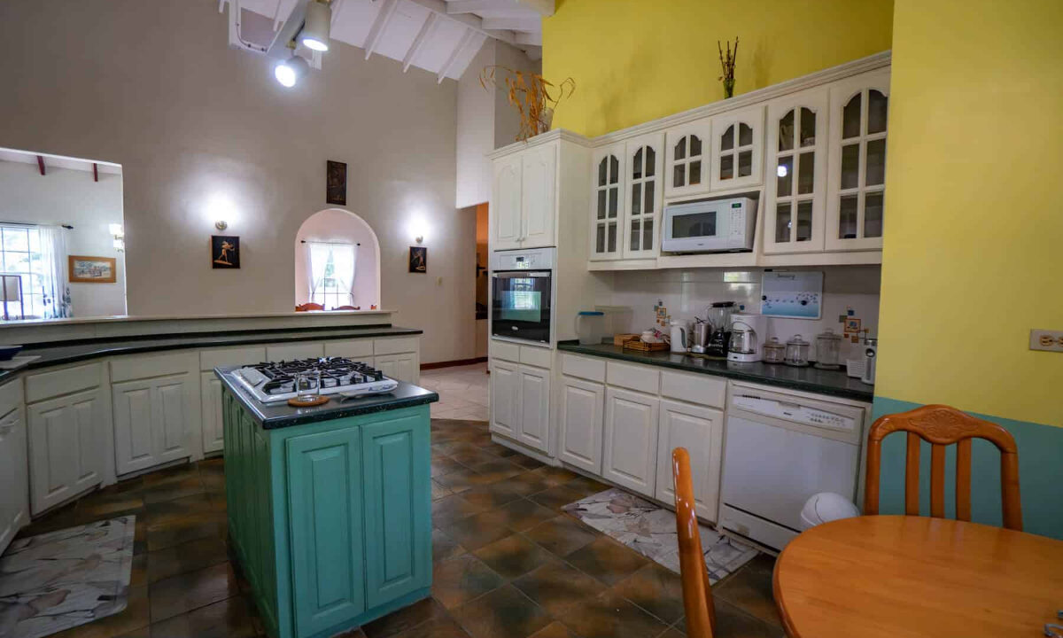 320Bed20320bath20Home20on20620Acres20George20Price20Highway20Belmopan2024