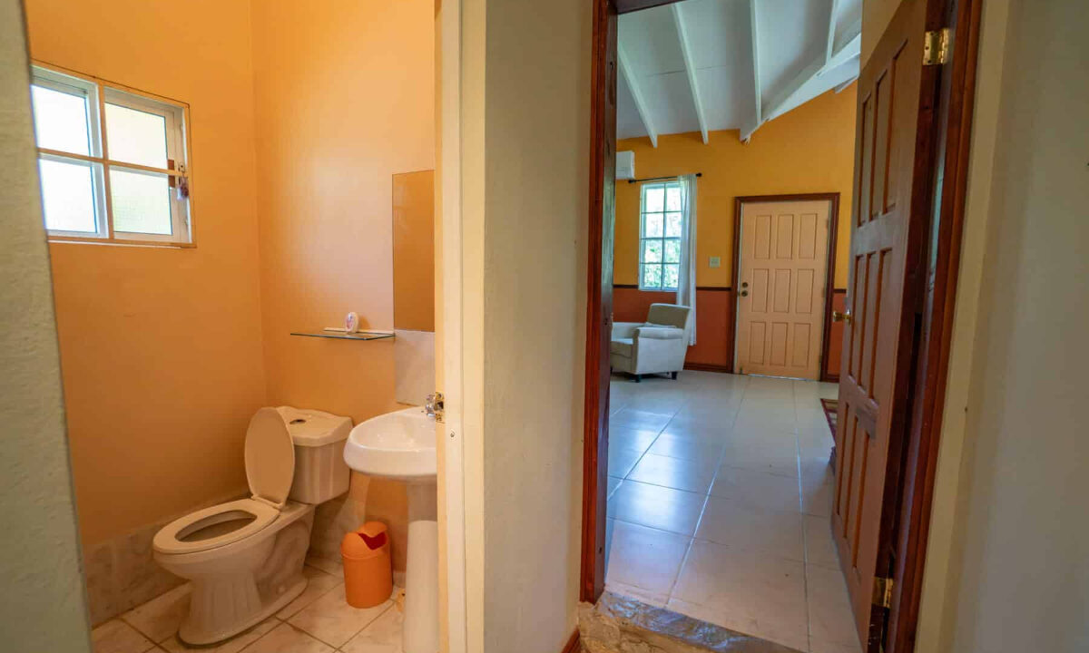 320Bed20320bath20Home20on20620Acres20George20Price20Highway20Belmopan2035