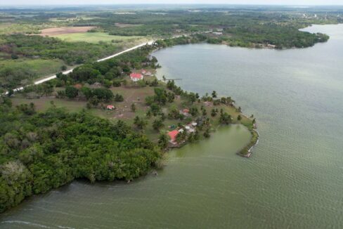 DJI_0242-frameat0m7s28129_copy_1280x720