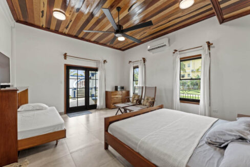 HOPKINS-BEACHHOUSE-8306