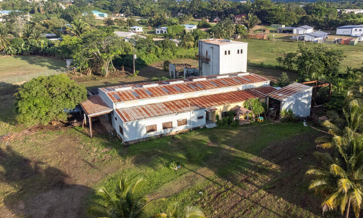 Industrial20Warehouse20Facility20on20220and20a20Half20Acres20in20Belmopan20Belize2006-1