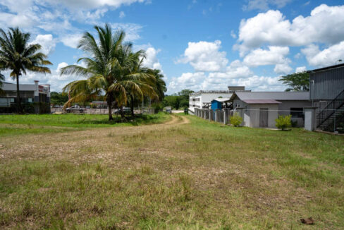 Industrial20Warehouse20Facility20on20220and20a20Half20Acres20in20Belmopan20Belize2008