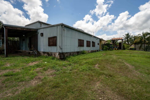Industrial20Warehouse20Facility20on20220and20a20Half20Acres20in20Belmopan20Belize2010