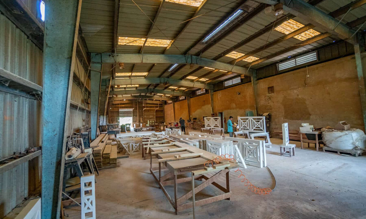 Industrial20Warehouse20Facility20on20220and20a20Half20Acres20in20Belmopan20Belize2015