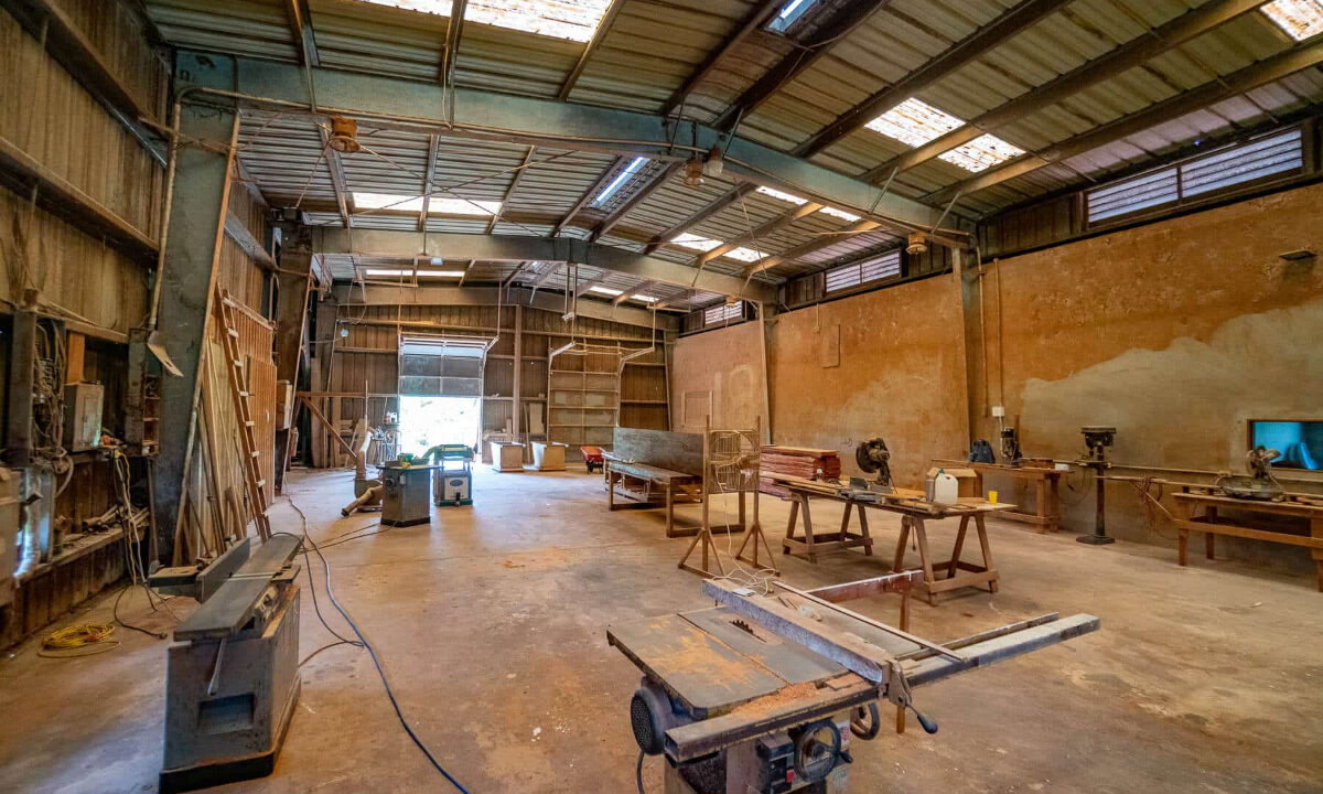 Industrial20Warehouse20Facility20on20220and20a20Half20Acres20in20Belmopan20Belize2016